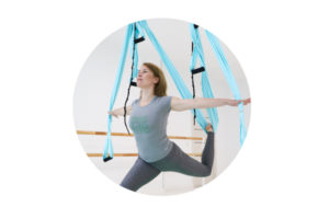 https://yoga8.by/wp-content/uploads/2020/06/main-banner-2-min-600x594-1-300x200.jpg